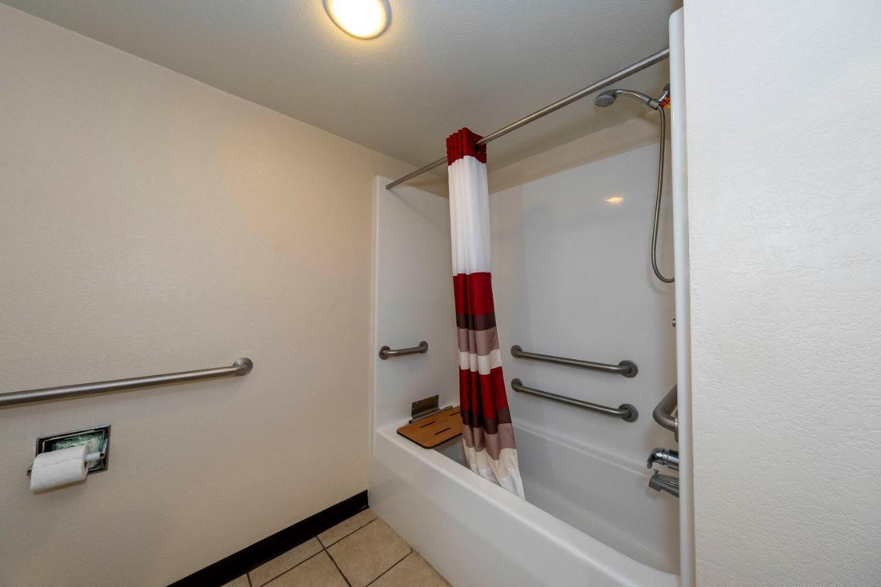 Red Roof Inn & Suites Biloxi - Ocean Springs Buitenkant foto
