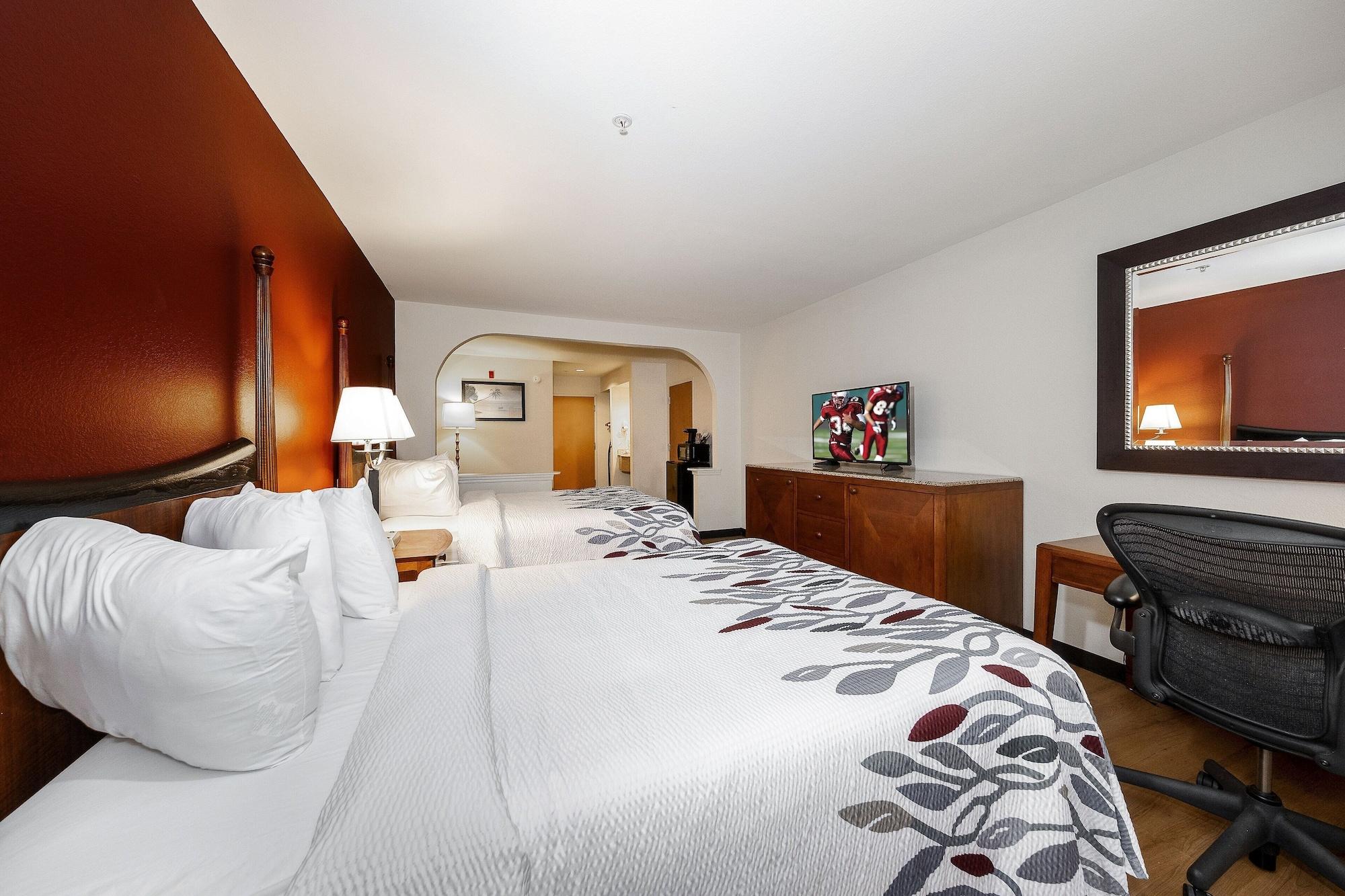 Red Roof Inn & Suites Biloxi - Ocean Springs Buitenkant foto